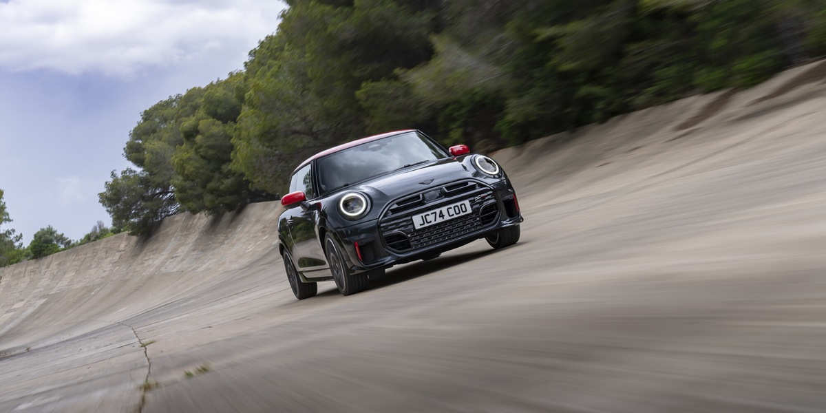 Mini, cresce la gamma John Cooper Works