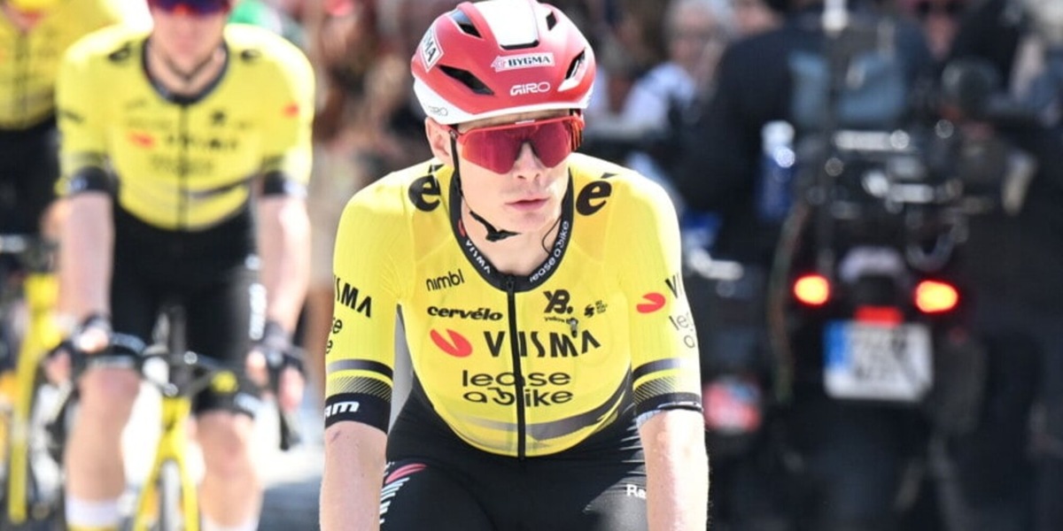 Vuelta, 2ª tappa: Vingegaard beffa Ciccone e si prende la maglia rossa. Caduta di gruppo nel finale