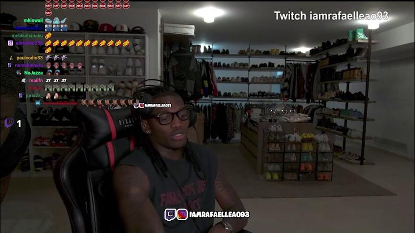 Leao su Twitch: "Buona partita del Milan, mi dispiace per Camarda..."