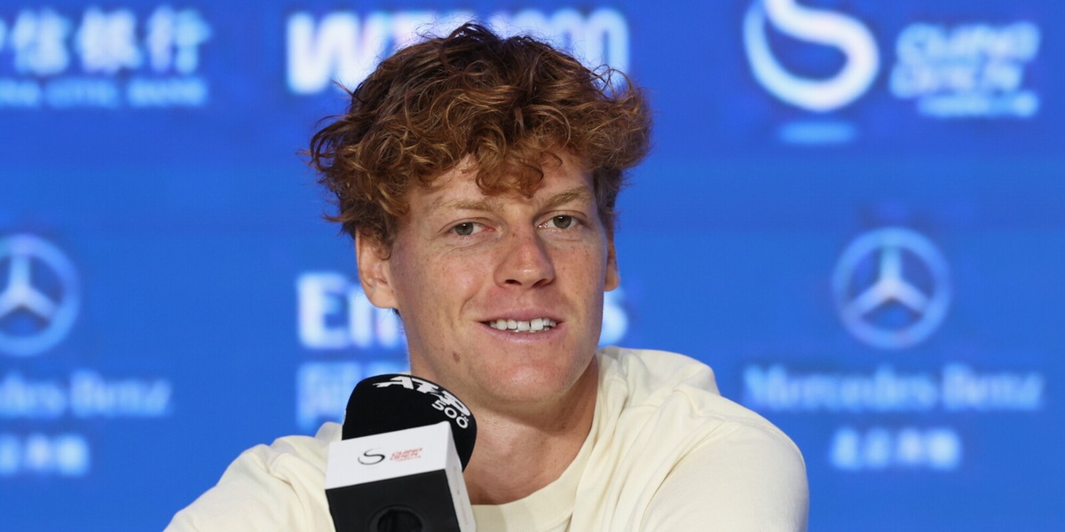 Sinner rivela: "Stiamo lavorando su alcune cose nuove", poi risponde così a Federer. Su Resnicoff...