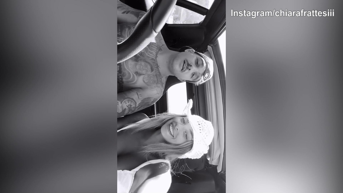 Chiara Frattesi e Geolier, cantanti insieme in auto