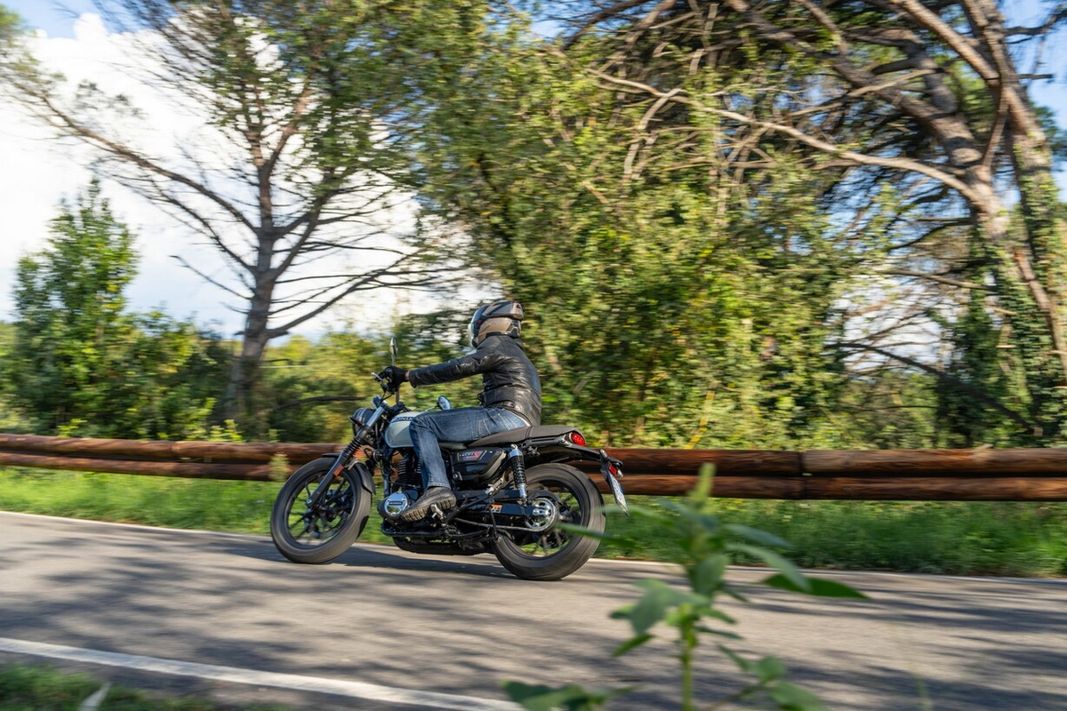 Honda GB350S: le foto della prova