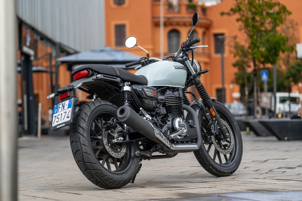 Honda GB350S: le foto della prova