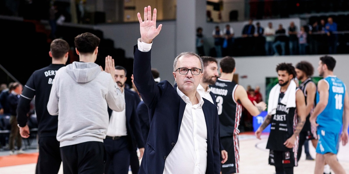 Derthona, Coach Fioretti: “Successo costruito più in difesa rispetto ad altre volte: dà soddisfazione averla vinta così”