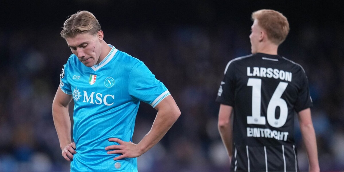 Napoli, senza De Bruyne è più difficile: pari al Maradona con l’Eintracht. L’Arsenal passeggia
