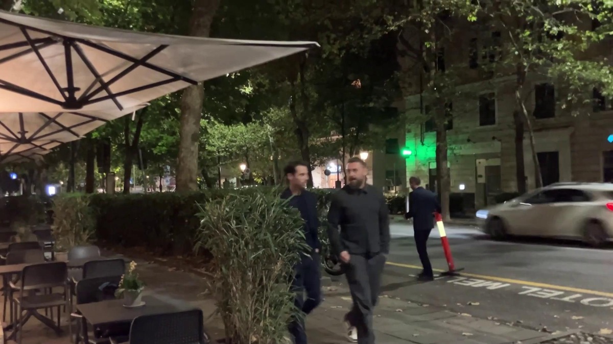 Genoa, De Rossi in città con il ds Diego Lopez