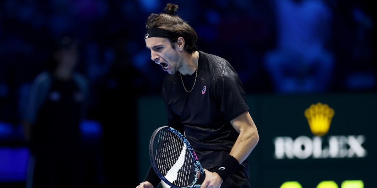 Cuore Musetti, più forte della fatica! Vince la maratona con De Minaur e resta in corsa alle Finals