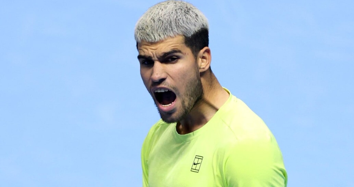 Strapotere Alcaraz, Auger-Aliassime si arrende: sarà super finale con Sinner a Torino