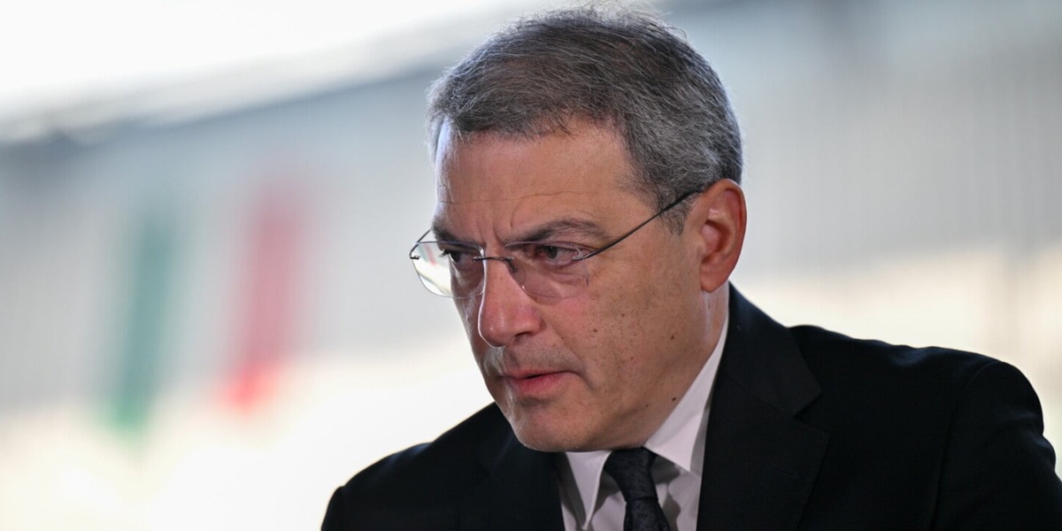 Comolli, il "meno intelligente" ascolta la Juve: email, domande e cosa c'è dietro il nuovo Chiellini