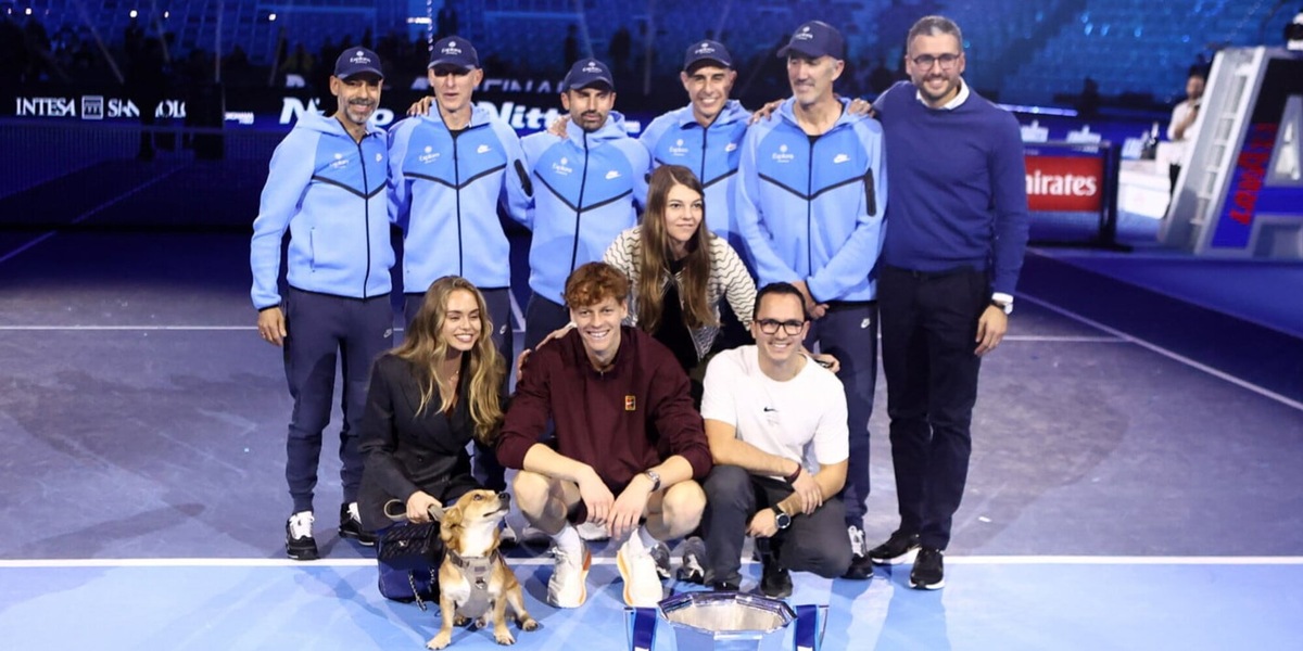 I Puffi Blu, il nuovo Vamos, l'amico-mentore...e le donne: tutto il mondo di Jannik Sinner