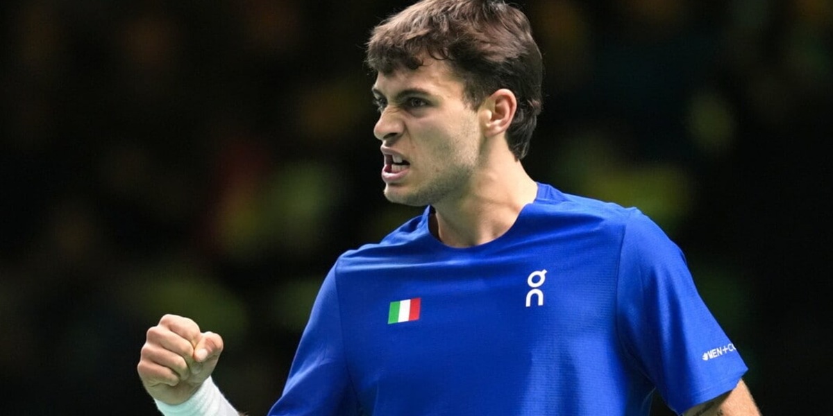 Emozione Berrettini, Cobolli canta: “Il giorno più bello della mia vita”. Italia show in Coppa Davis