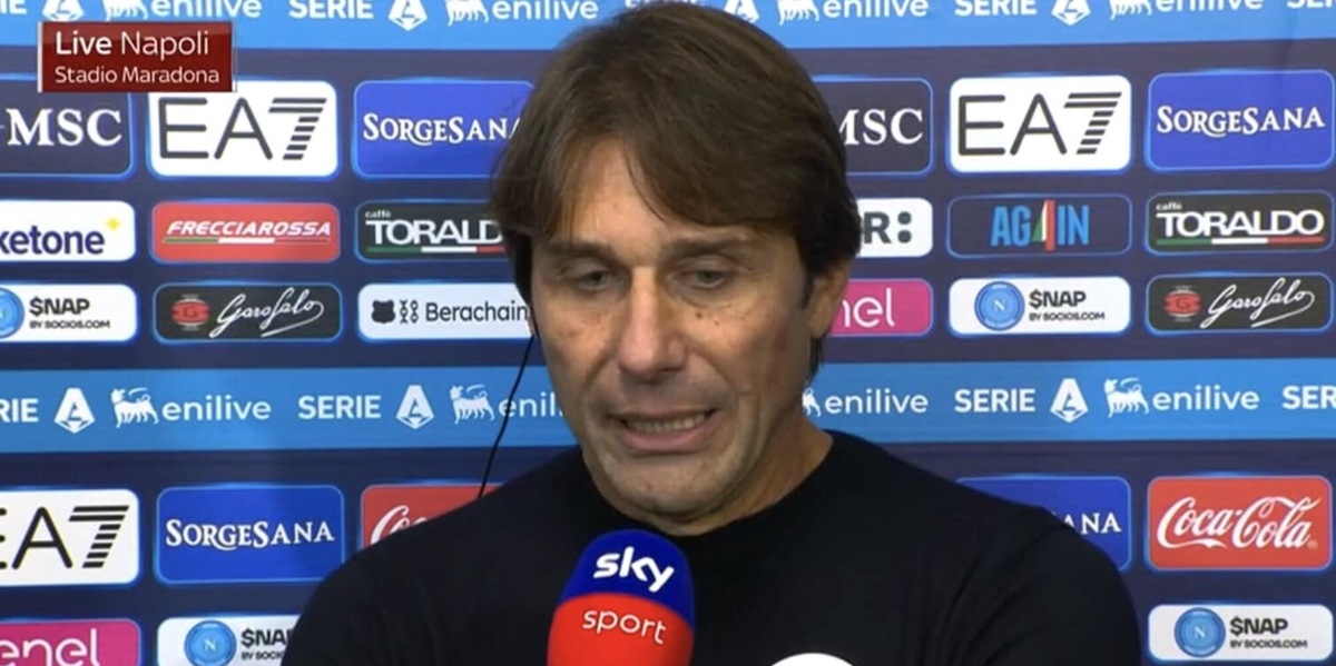 "Io senza maschere, a qualcuno non piace": Conte si riprende il Napoli e ADL gongola. "Bravo"