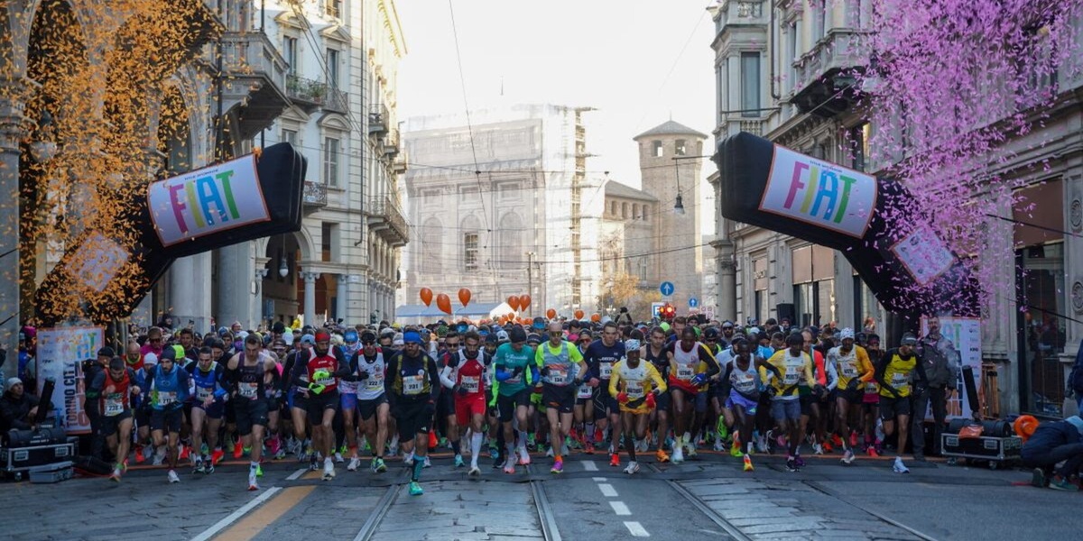 Dominio keniano nella FIAT Torino City Marathon: vincono Elvis Chebor Tabarach e Naomi Kakoko Limamurei