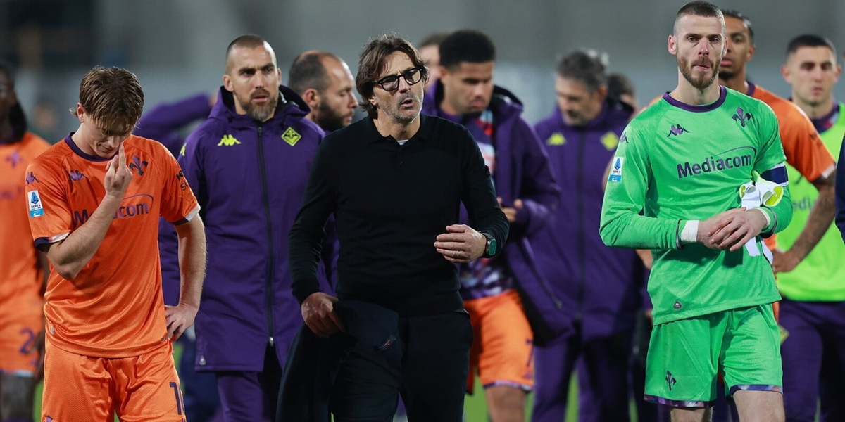 Fiorentina, crisi infinita e contestazione: viola in silenzio stampa, in ritiro fino a data da destinarsi