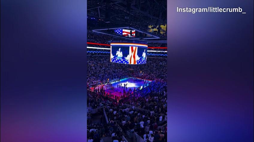 Elisabetta Canalis, nottata Nba a Los Angeles