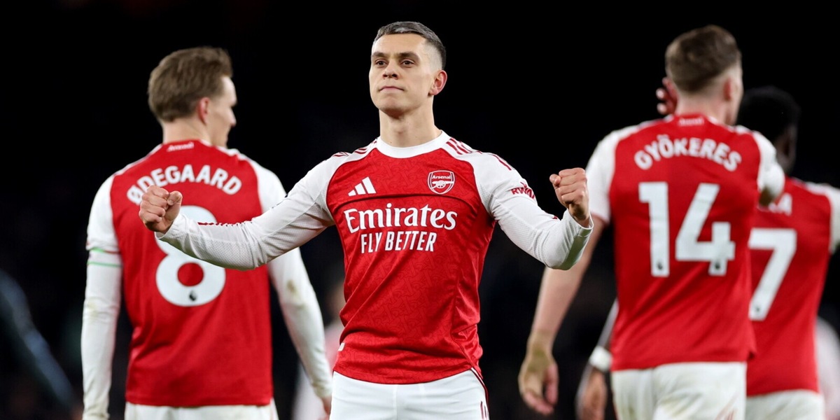 Arsenal, poker all'Aston Villa e prove di fuga. Zirkzee non basta allo United, vince il Newcastle