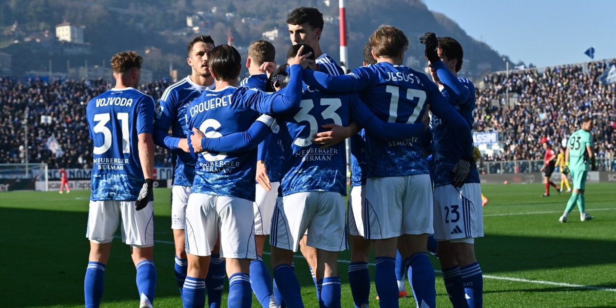 Il Como batte l’Udinese: basta il rigore di Da Cunha a Fabregas, annullato un gol a Zaniolo