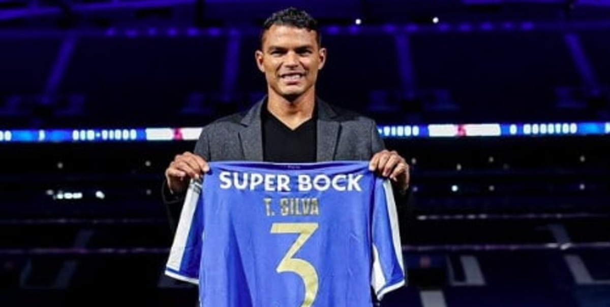 Thiago Silva, il ritorno in Europa: "Sono molto felice". Il post del Porto: "Bentornato a casa"