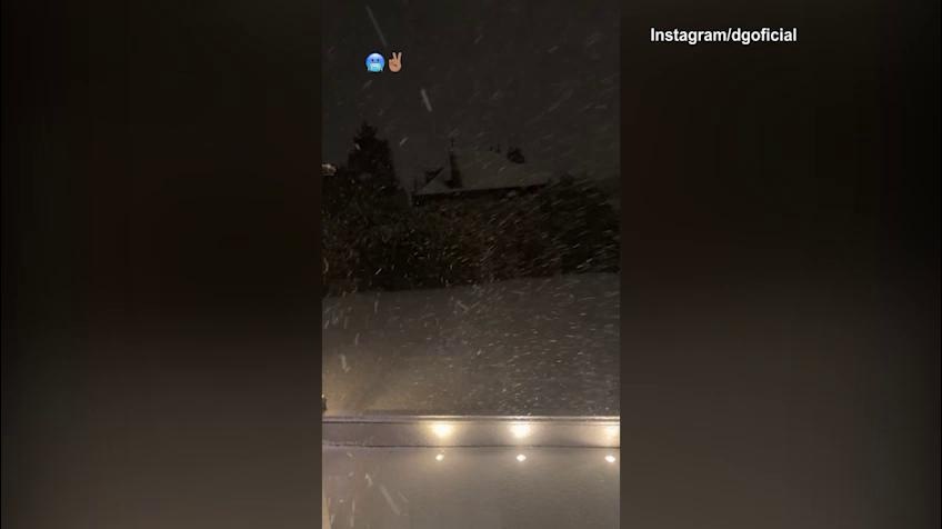 La neve di Nottingham incanta Douglas Luiz