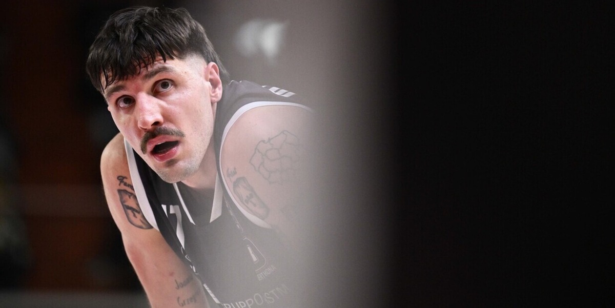 Milano corsara in una Nova Arena sold out: Derthona sconfitto 87-78