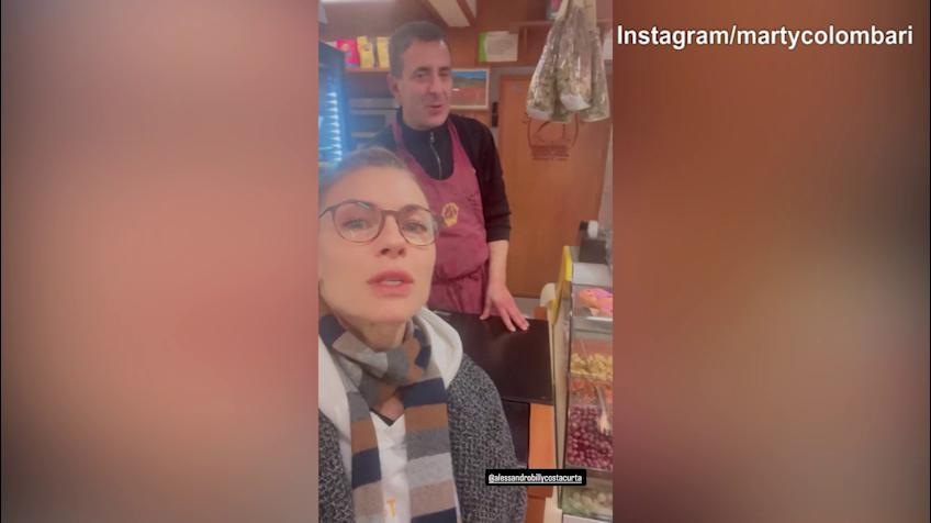Martina Colombari scherza: "Come mi chiamate? Generale? Non male..."