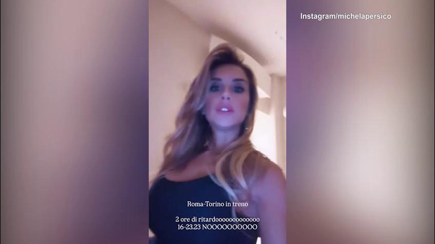 Michela Persico si sfoga: "Treno in ritardo di due ore, qualcosa non funziona"