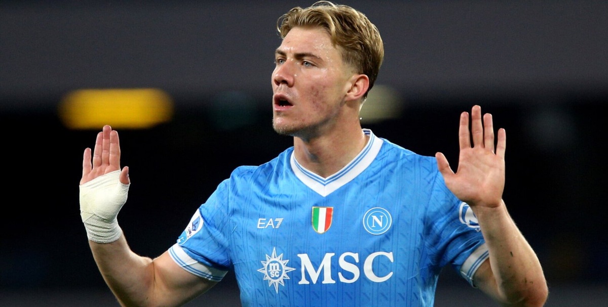 Napoli-Como: formazioni ufficiali, orario e dove vedere in tv e streaming la Coppa Italia