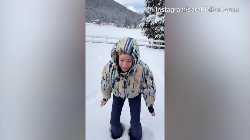 Lady De Rossi, che tuffo nella neve!