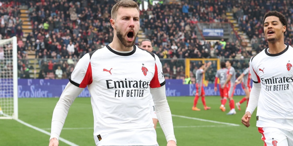 Milan, porta Cremonese stregata fino all'89': poi Pavlovic e Leao riportano Allegri a -10 dall'Inter
