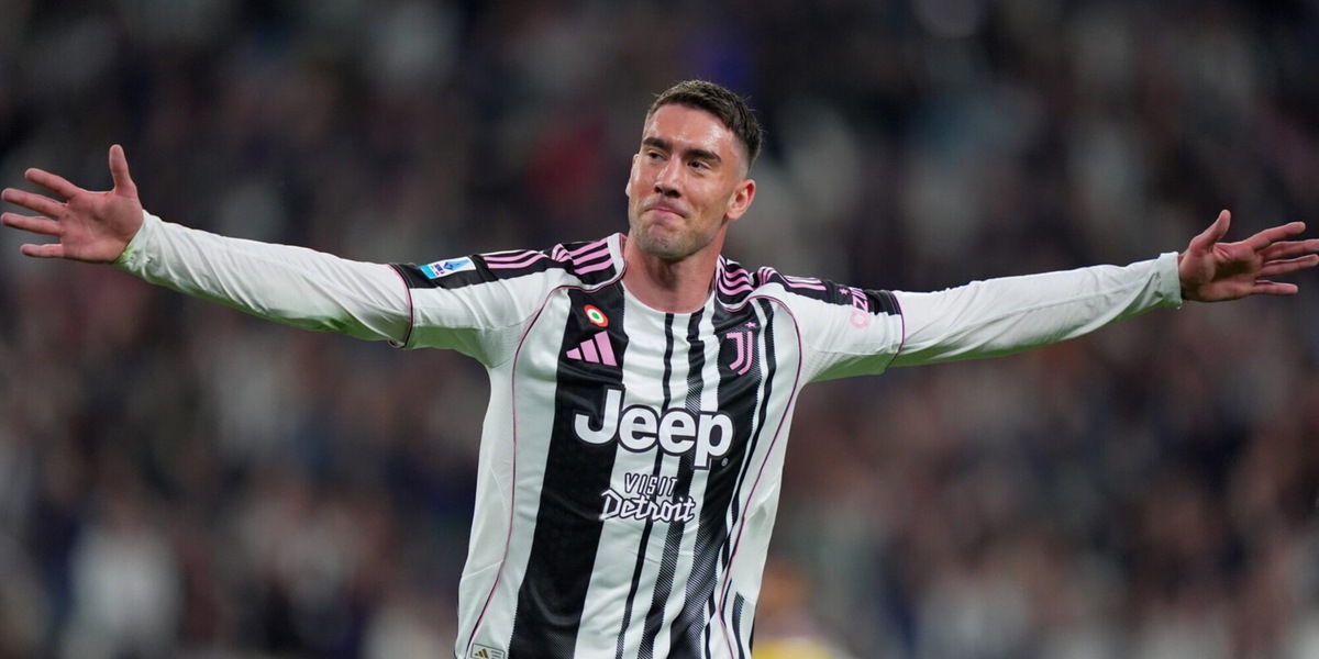 Vlahovic e Juve mai così vicini: rinnovo a un passo, quanto guadagnerà e l’ultimo nodo da sciogliere