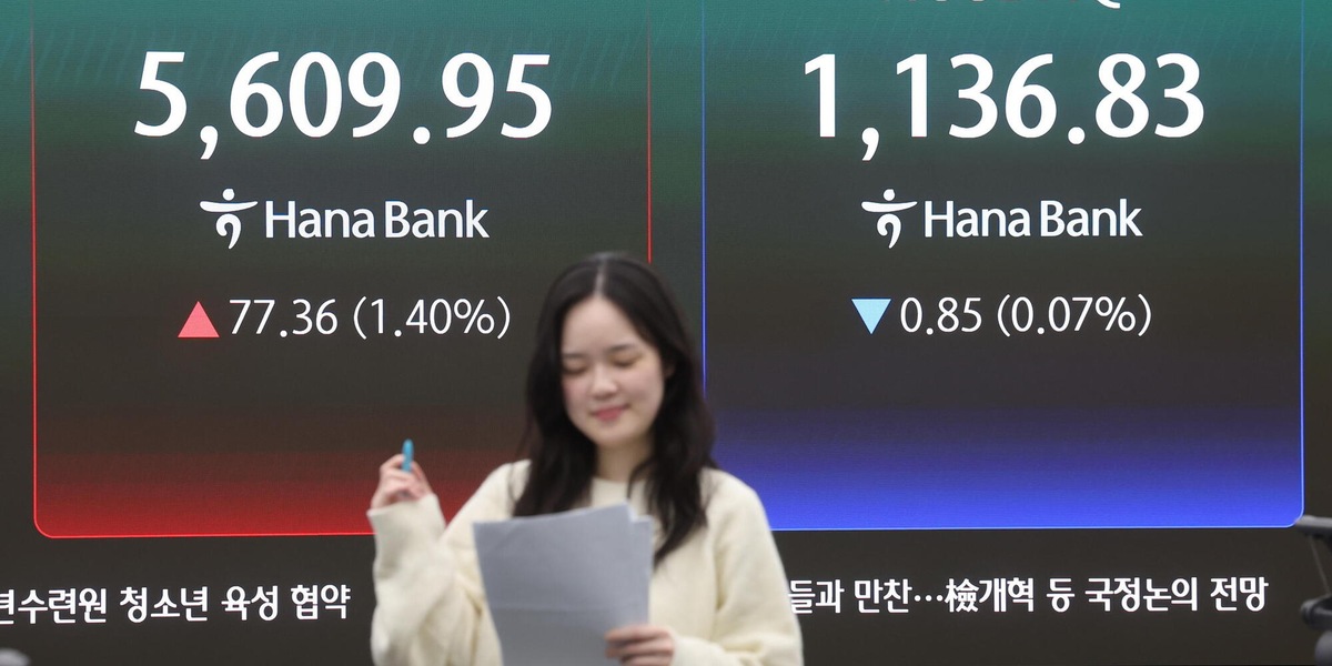 Borsa: tecnologici e petrolio spingono l'Asia, attesa per la Fed