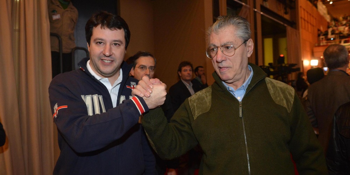 Salvini a Bossi, mi hai cambiato la vita, continueremo sulla tua strada