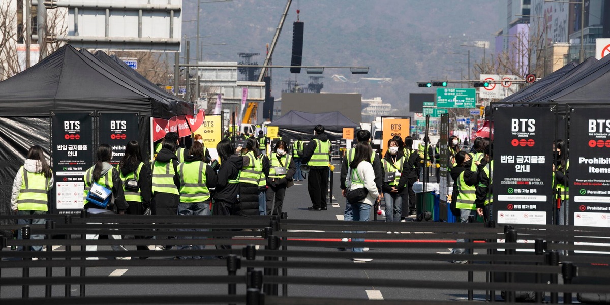 Centinaia di migliaia di fan a Seul per il ritorno dei Bts