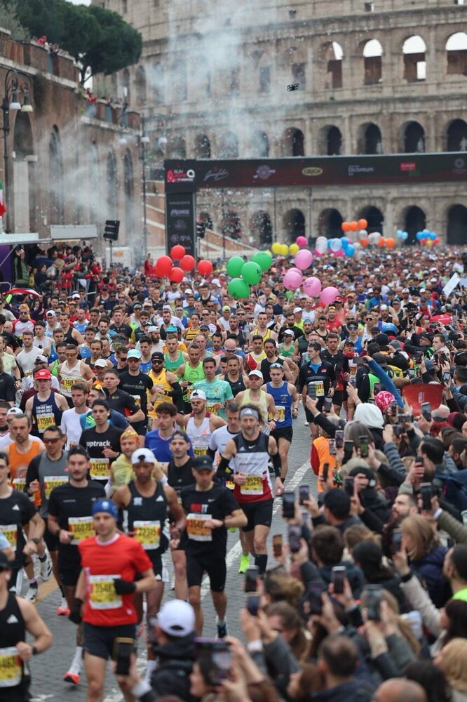 Le emozioni della partenza di Acea Run Rome The Marathon