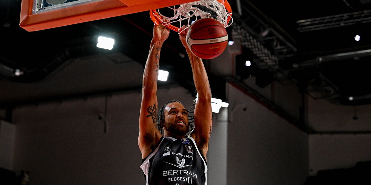 La serata perfetta di Chapman vale la quarta vittoria di fila: il Derthona batte Cantù