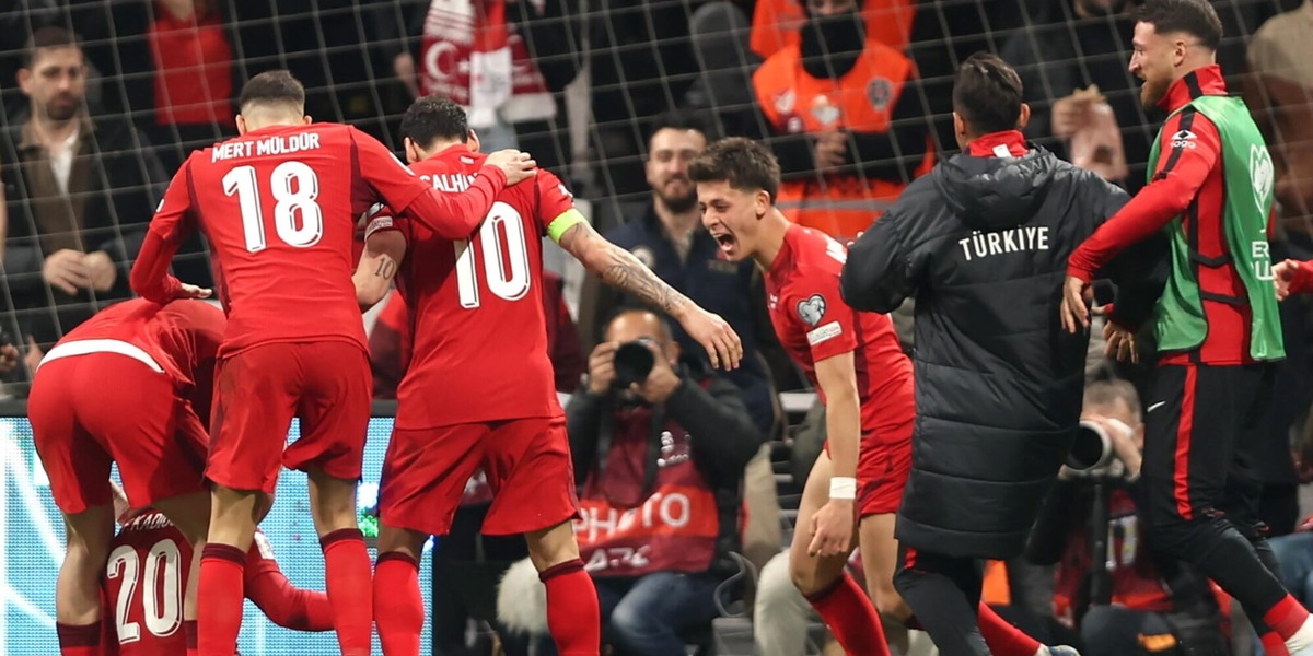 Yildiz traversa ma la Turchia va comunque avanti: Romania fuori, Montella in finale playoff Mondiali