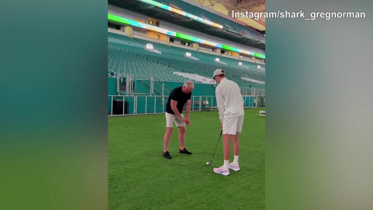 Miami Open, Sinner gioca a golf: lezione con...Greg Norman