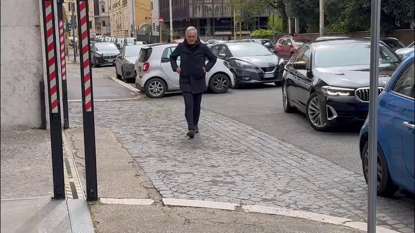 Figc, l'arrivo di Gravina all'Assemblea straordinaria