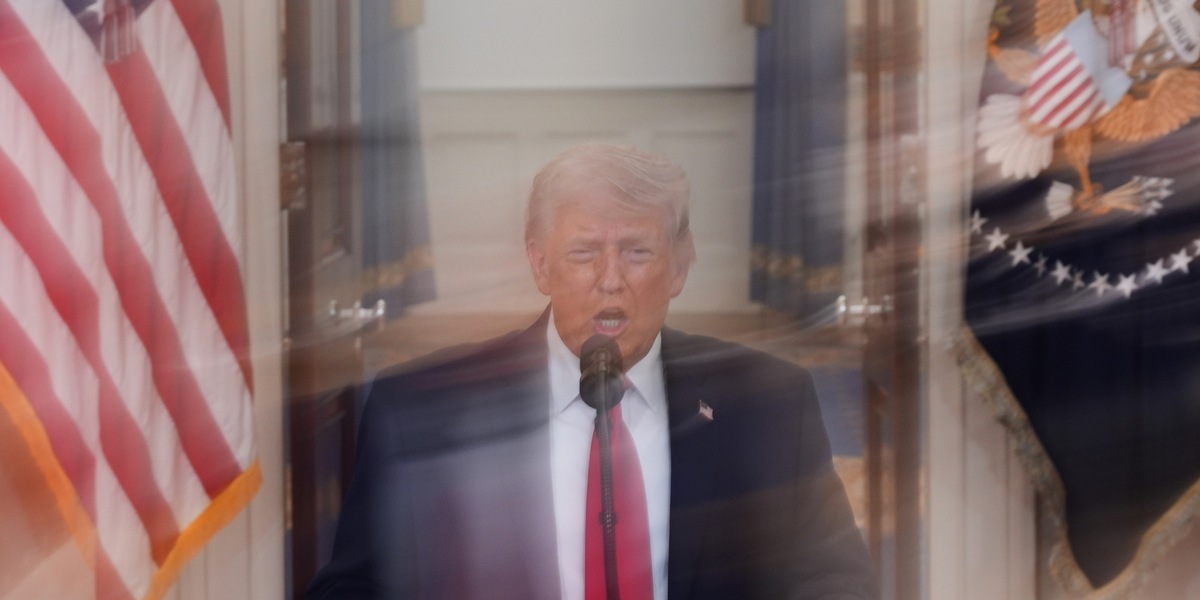 Trump, 'abbattimento jet Usa non influirà sui negoziati con l'Iran'