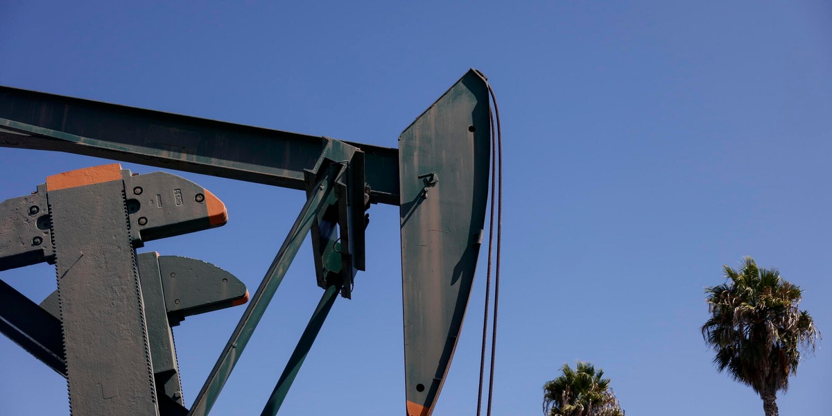 L'Opec+ ha deciso un aumento della produzione di 206.000 barili al giorno
