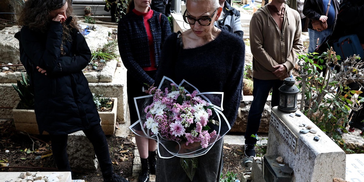 Centinaia ai funerali ad Haifa delle persone uccise in un raid iraniano