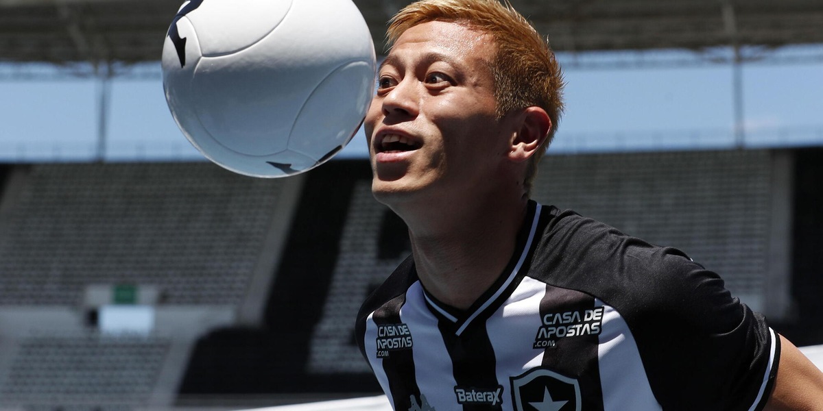 Calcio: Keisuke Honda torna a giocare a 39 anni