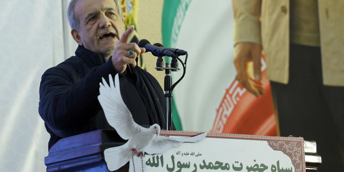 Pezeshkian, 'a nome dell'Iran condanno l'insulto al Papa'