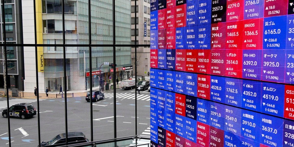 Borsa: Tokyo, apertura in aumento (+0,64%)