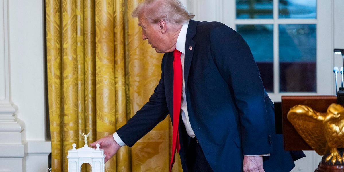 Casa Bianca, domani sarà presentato il progetto per l'arco di Trump, 76 metri
