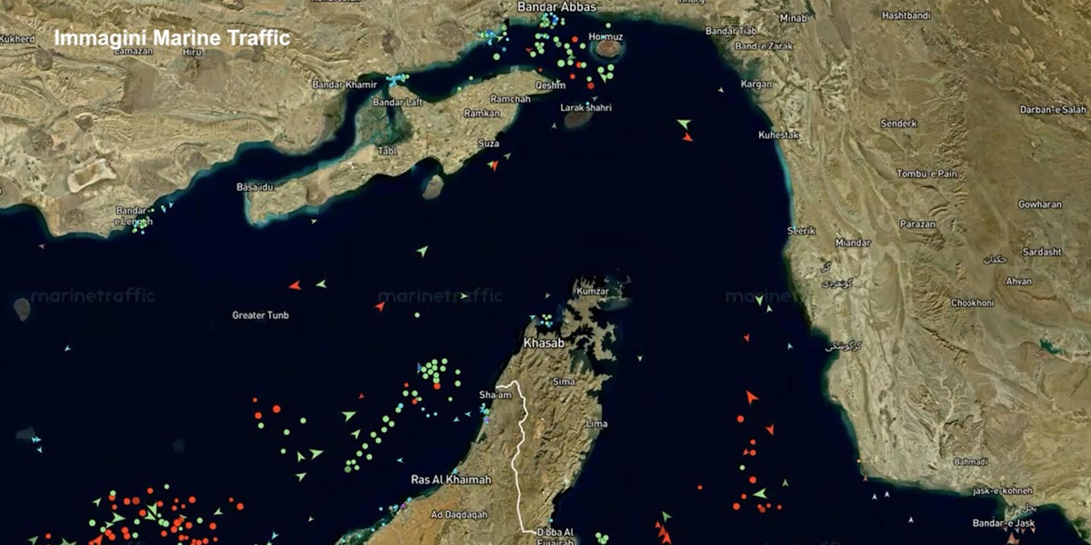 Kpler, tre petroliere iraniane hanno attraversato lo stretto di Hormuz