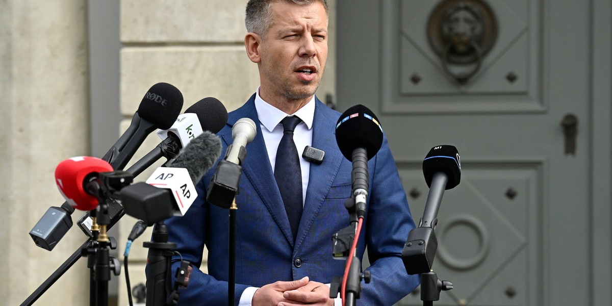 Magyar sposta l'ufficio del premier, 'via dal castello di Orban'