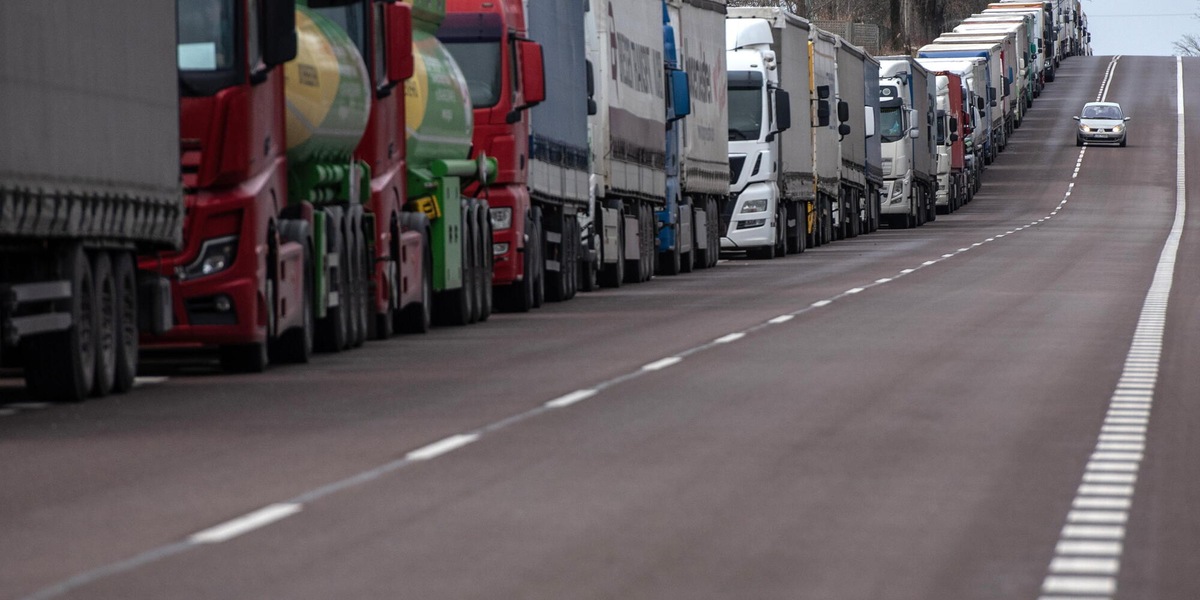 Unatras proclama blocco autotrasporto, lunedì comunicazione a Garante
