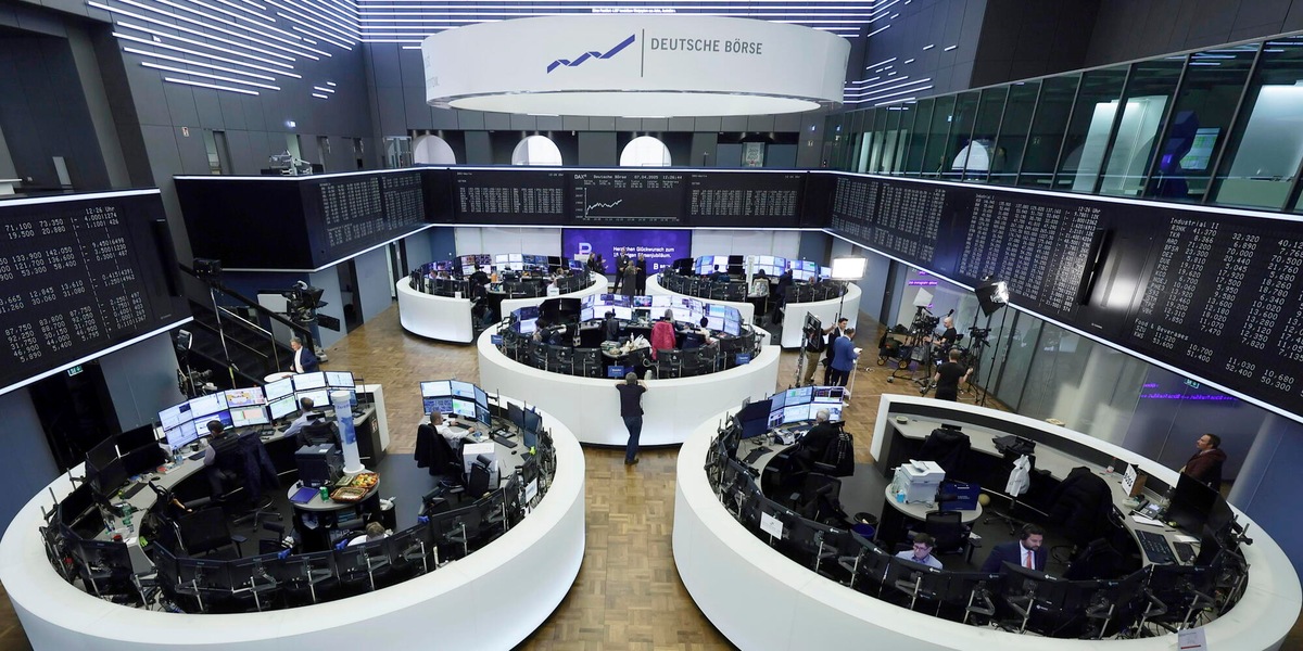 Borsa: l'Europa chiude di slancio, Francoforte +2,27%
