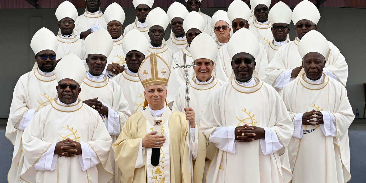 Il Papa alla Chiesa d'Angola, testimoniate la pace